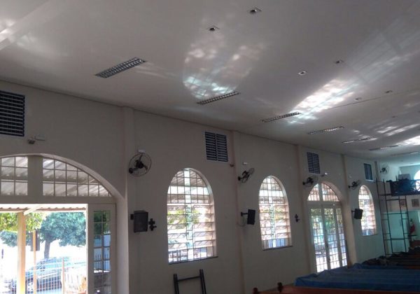 Climatizador em Igreja