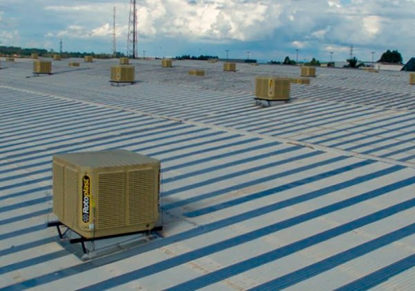 Climatizador de Teto em Galpão